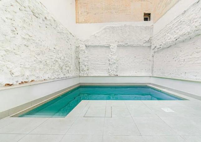 Apartamentos Breton 17 Suite Con Terraza Alicante Dış mekan fotoğraf